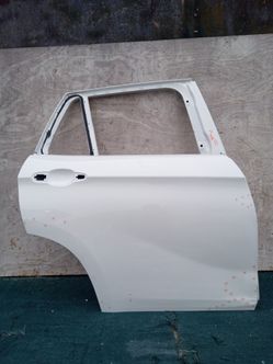 BMW X1 RIGHT REAR DOOR 2012