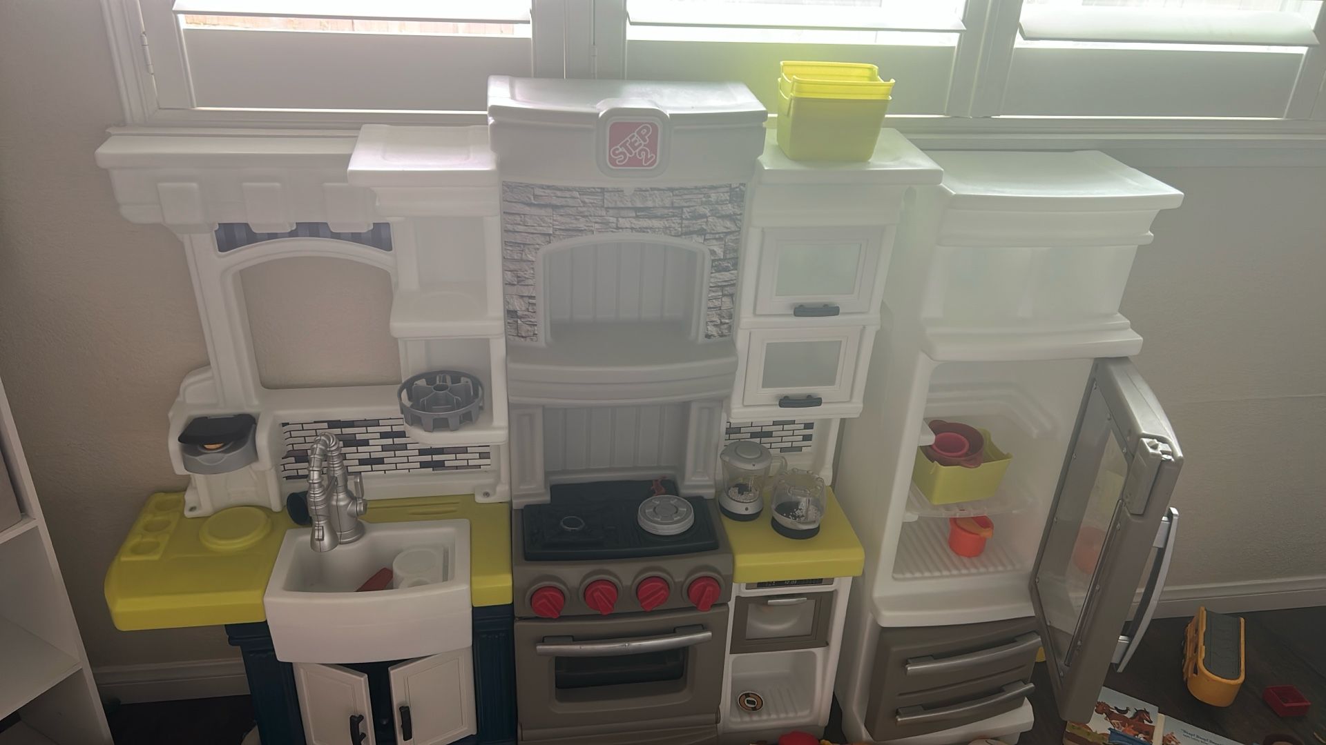 Step 2 Kids Play Kitchen