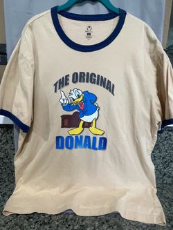 Disney store men’s pre-shrunk the original Donald shirt