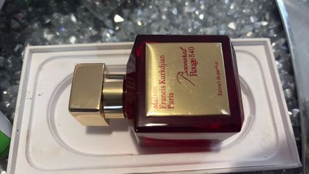 Maison Francis Kurkdjian Baccarat Rouge 540 Extrait de Parfum.