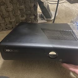 Xbox 360 Console And Plug That Goes Into Tv Only 