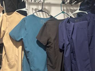 FIGS Technical Collection Scrub Tops – Lot of 4