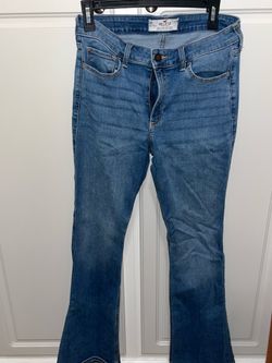 Curvy Mid-Rise Hollister Bootcut