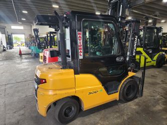 6000lbs Diesel Forklift Enclosed Cab For Sale