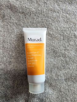 Murad environmental shield essential_C day moisture broad spectrum SPF30 (0.8 FL OZ)
