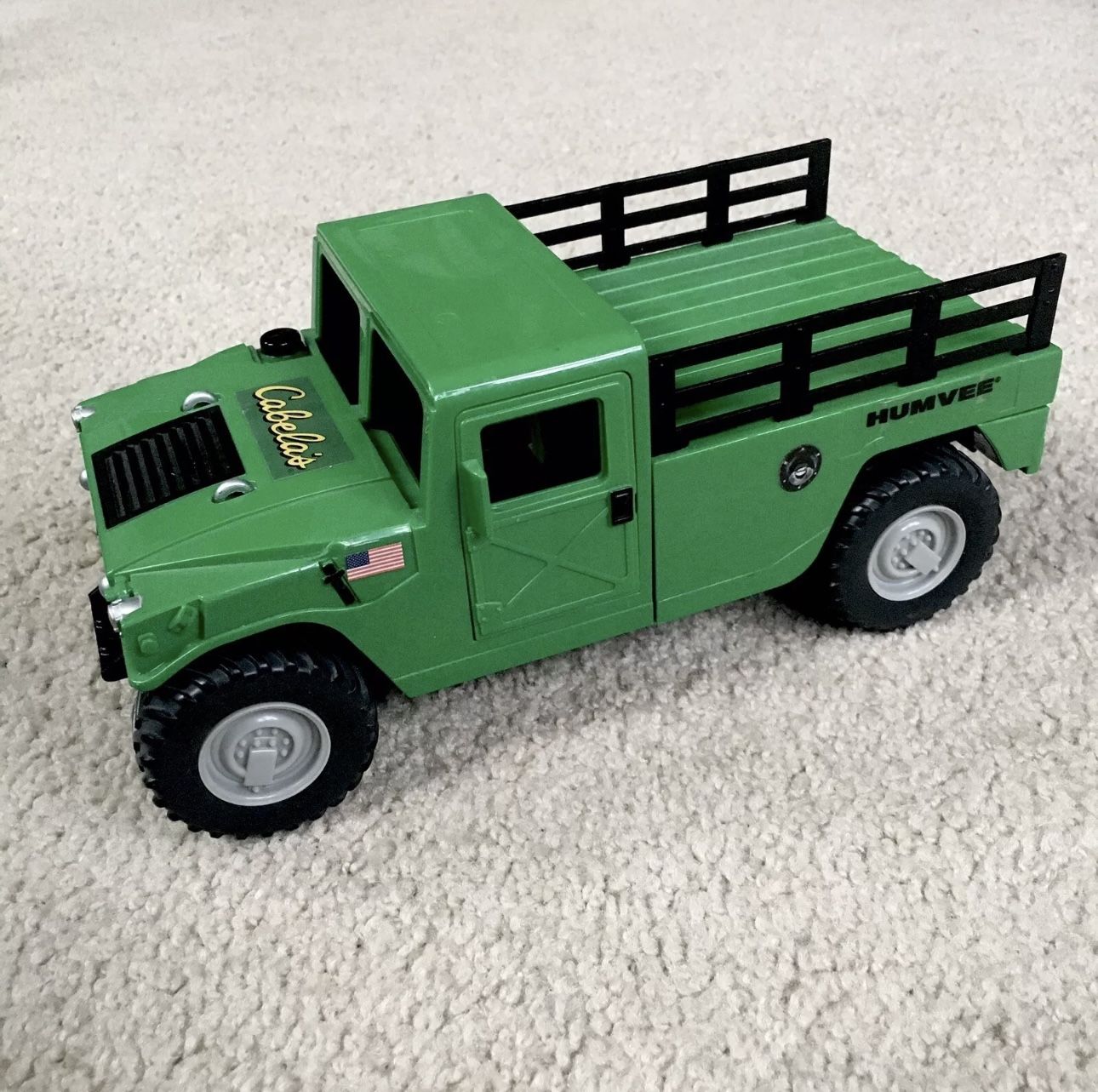 2003 CABELA’S HUMVEE Green Plastic Toy Truck 11 x 5” Tree House Kids/Snap Back’s