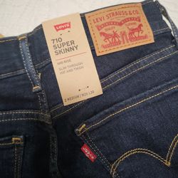 Women's Levi's 710 Super Skinny Size 26