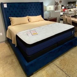 Blu Velvet Elegance Queen Upholstered Bed With Button Tufted Headboard 🌟 Showroom Available 👍 Fastest Delivery 
