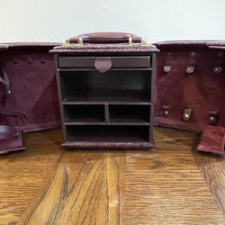 Vintage Bombay Company  Embossed Leather Jewelry Box With Key