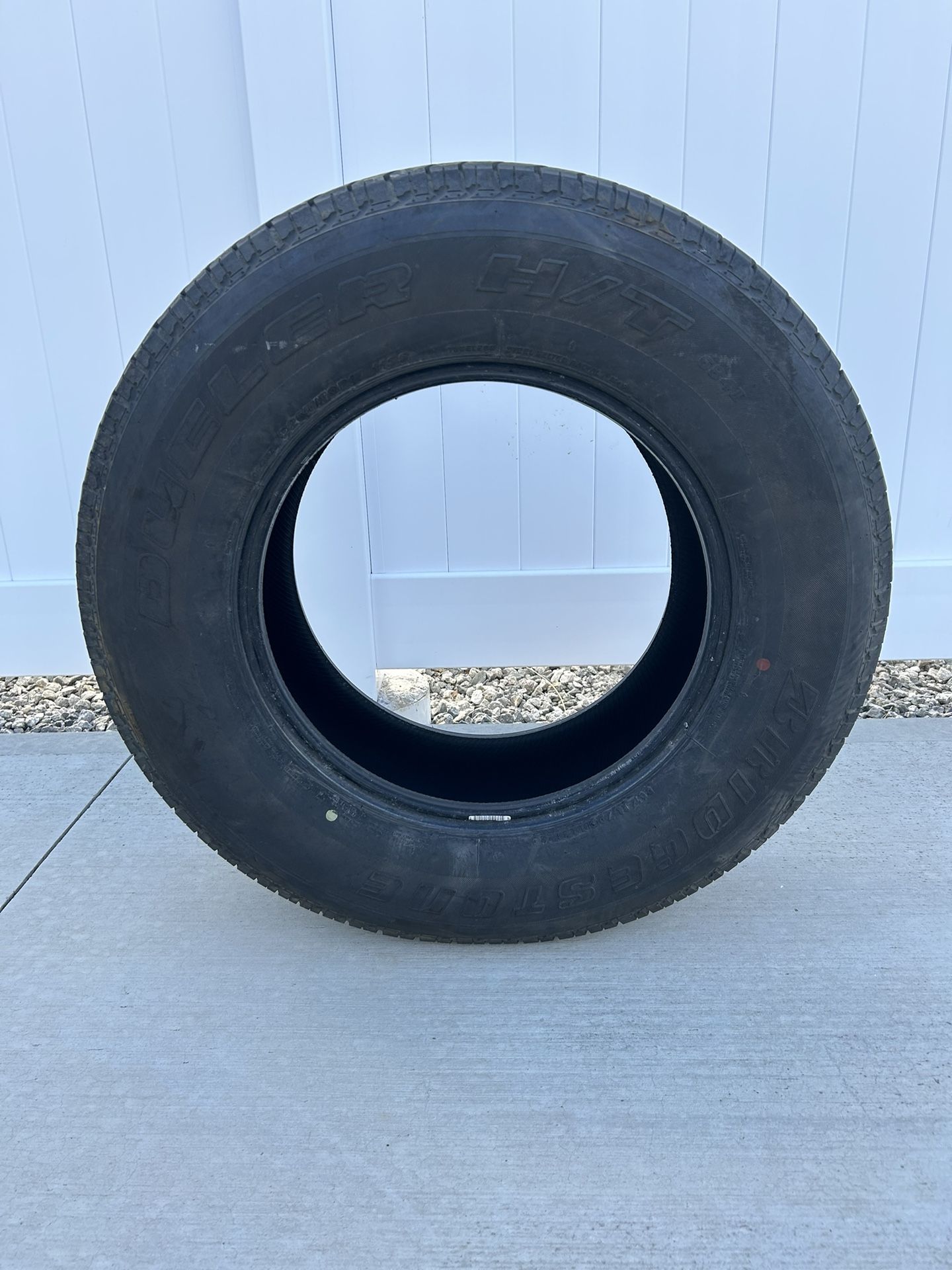 Bridgestone Dueler H/T 265/70 R17