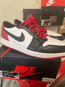 Jordan 1 low bred toe worn size 11.5