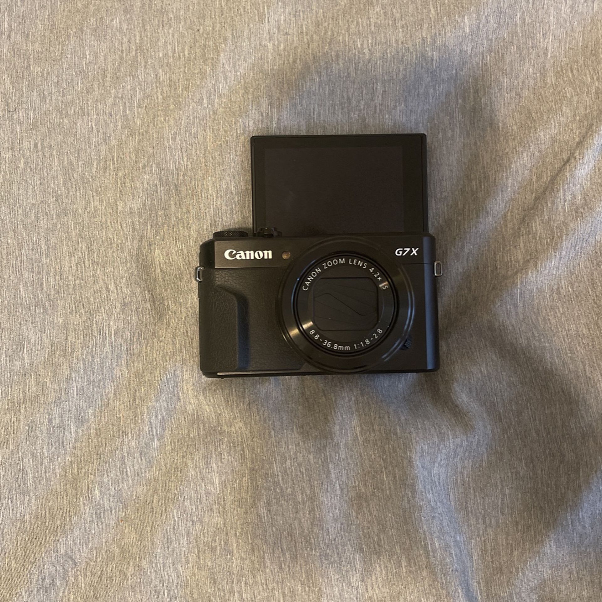 Canon G7X Camera Mark II (lightly used)