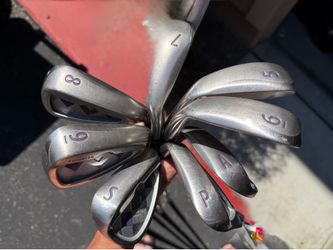 Ladies golf clubs
