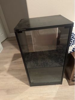 Stereo stand