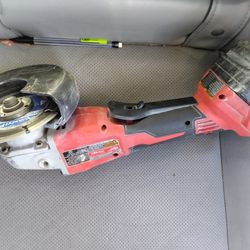Milwaukee M18 Grinder 