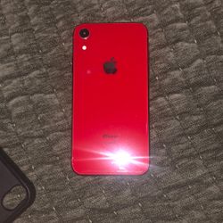 Red iPhone XR (READ DESCRIPTION)