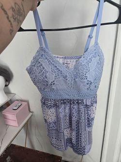 Woman tops size:Small