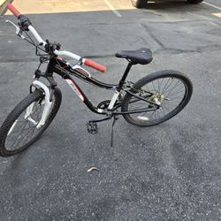 24" Specialized HOTROCK 