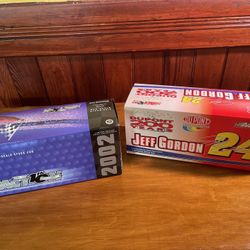 Jeff Gordon DuPont 200 Years 1:24 Stock Car