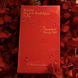 Baccarat Rouge 540 Extrait de Parfum (Maison Francis Kurkdjian)