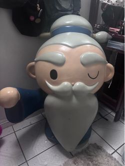 Noodle House mascot statue