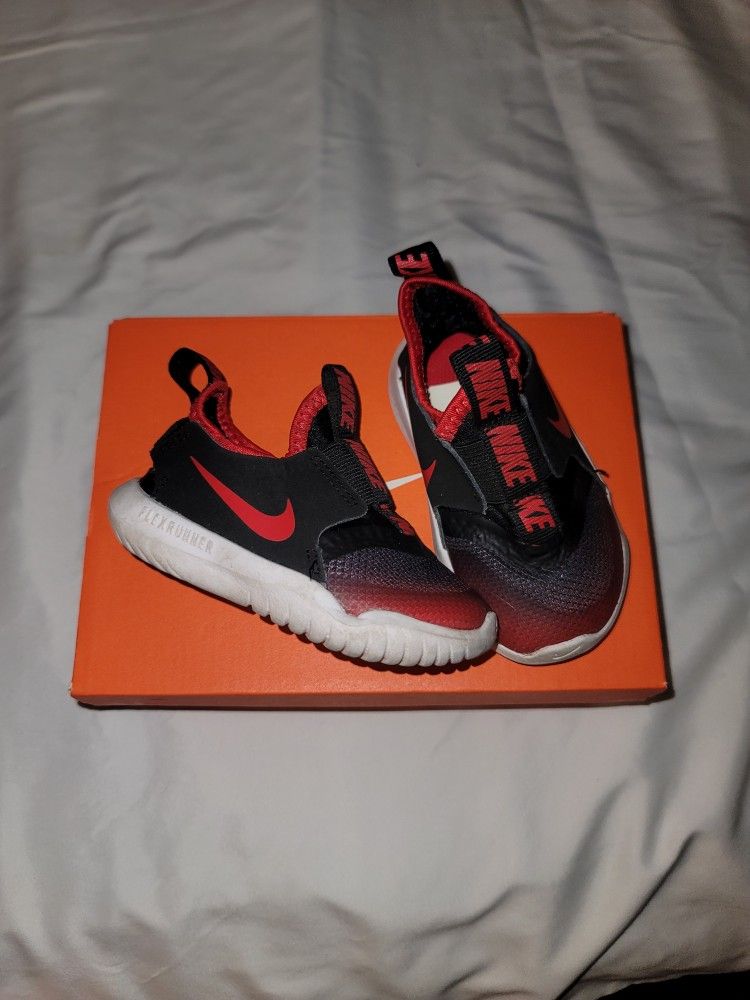 Nike Flex Runner Size 7c
