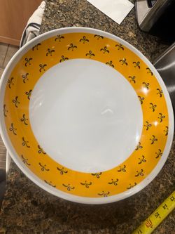 Large Mixing Bowl Yellow Fleur-de-Lis Pattern
