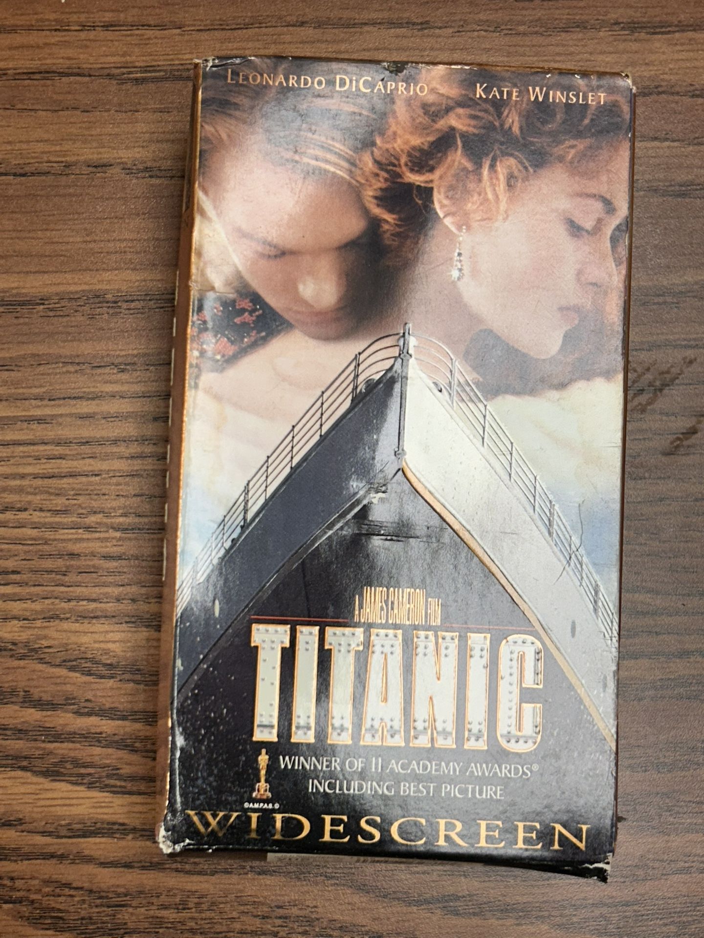 Titanic (1997) 2-Tape Widescreen VHS Set – Winner of 11 Academy Awards