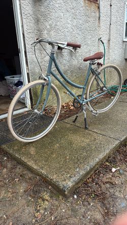 Women’s VIRTUE city type bike Totally Different