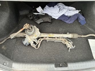 Selling my steering gear for a Honda civic 2012
