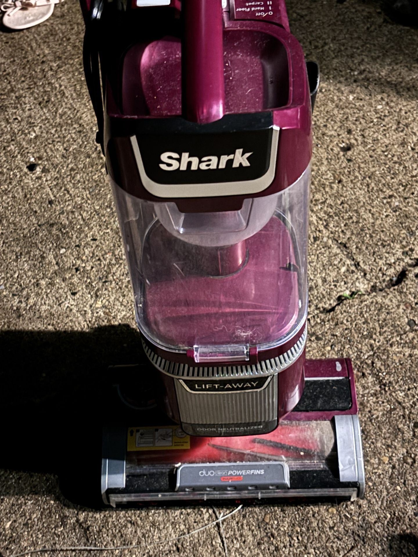 Shark Lift Away Duo