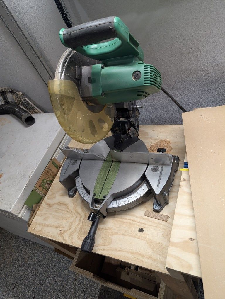 10 Inch Hitachi miter saw