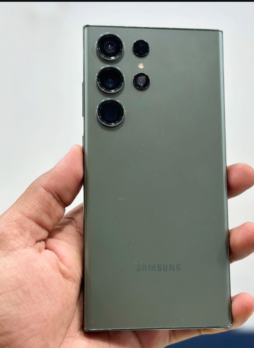 Samsung  Galaxy S23 Ultra Unlocked With Warranty 