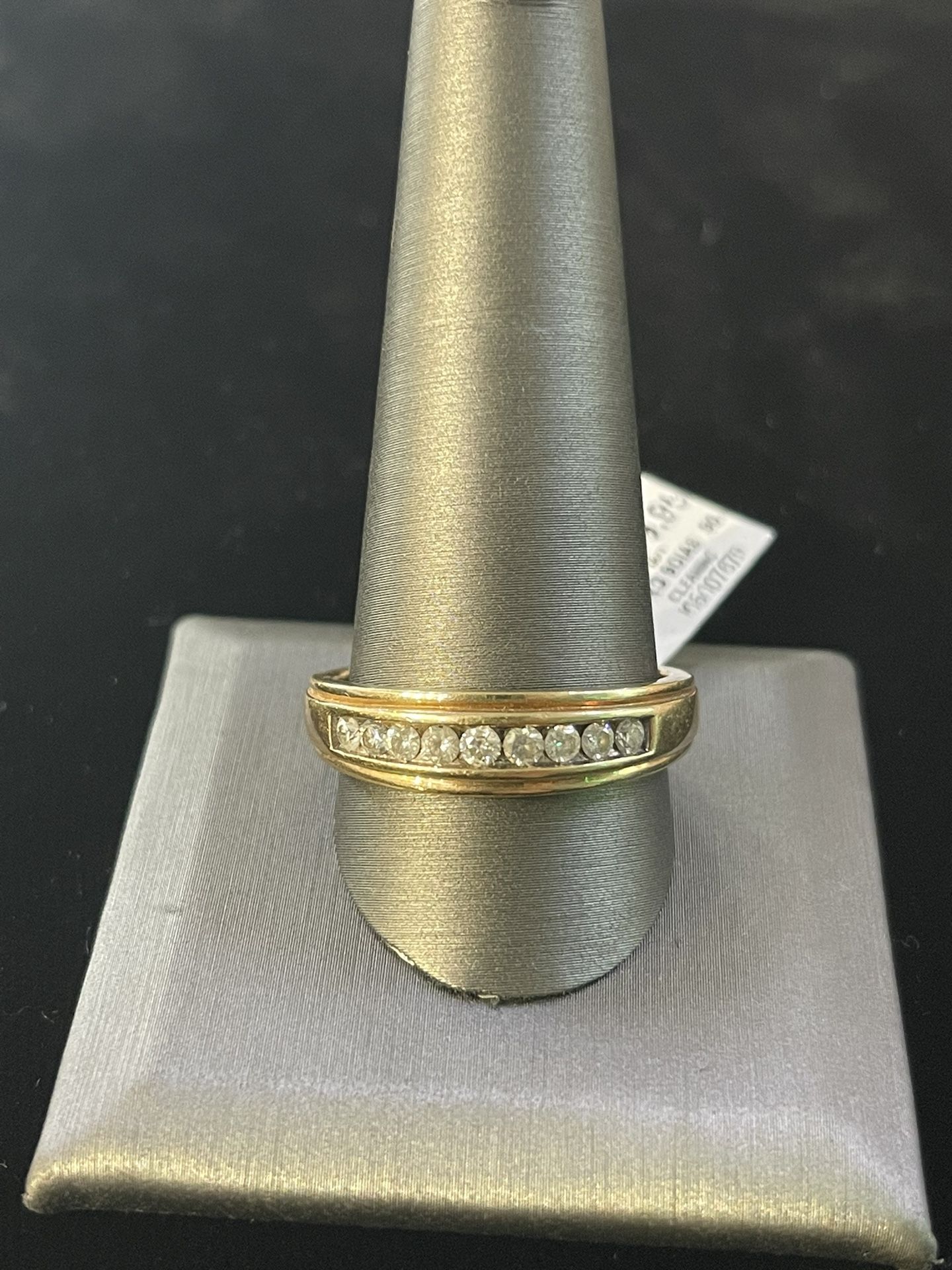 Gentlemen’s 10K Yellow Gold Diamond Wedding Band