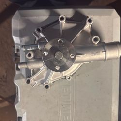 302-351 Engine  Ford Water Pump 