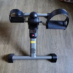 Gold's  Gym  Pedal Under Desk 