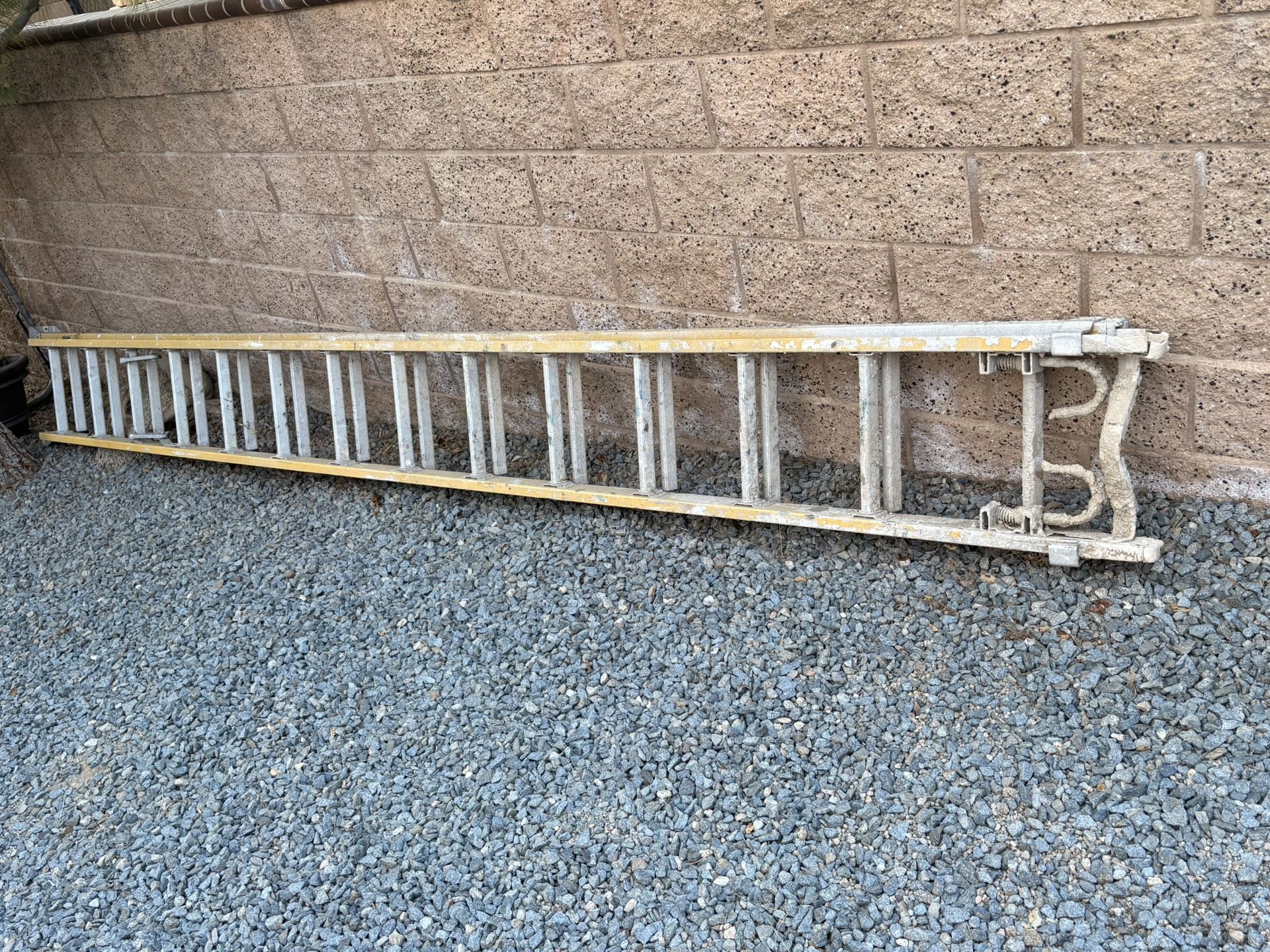 28’ Extension Ladder