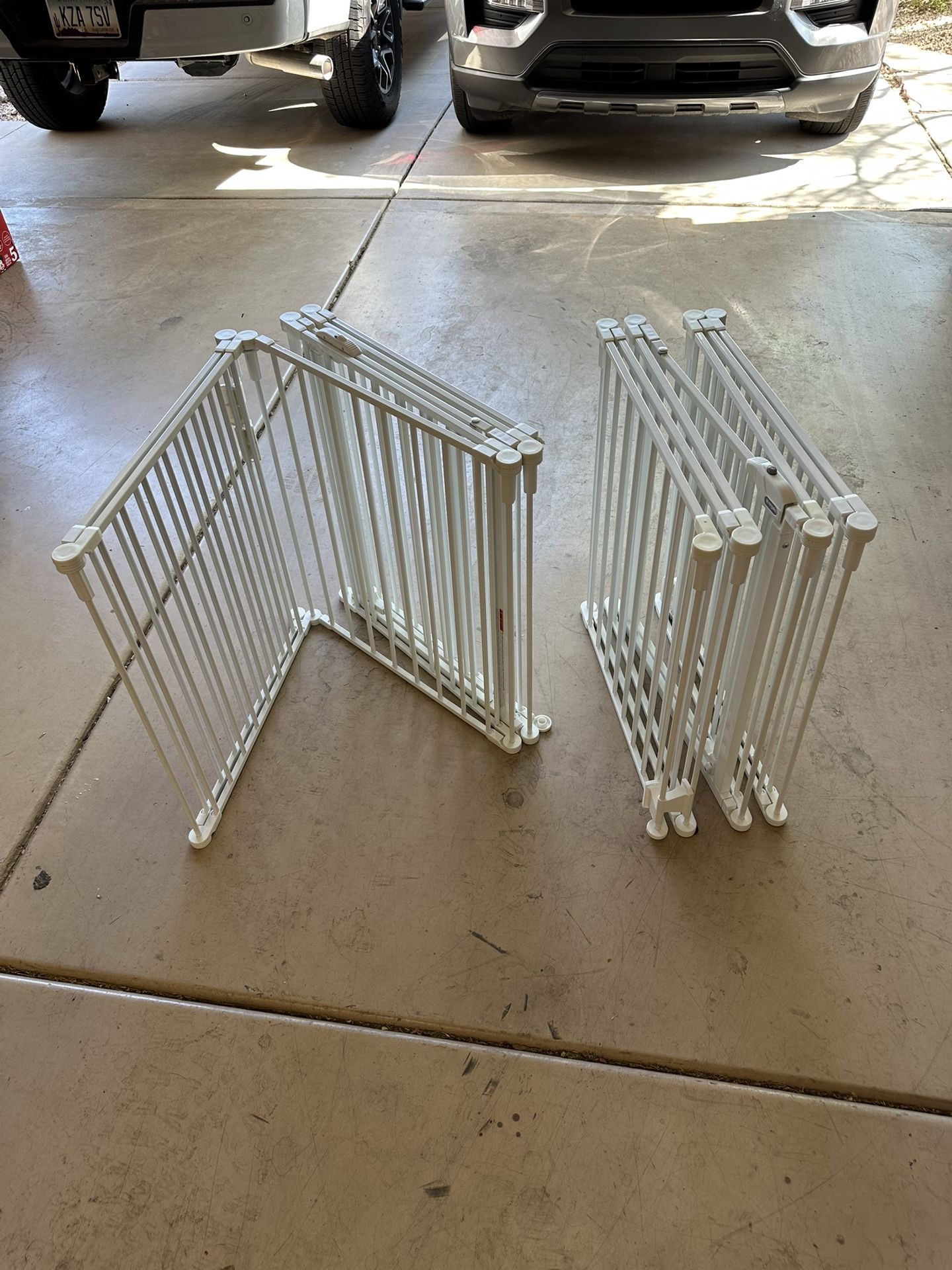 Baby/dog Gates