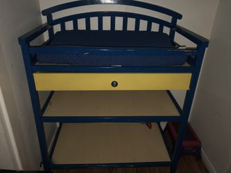 Baby changing table
