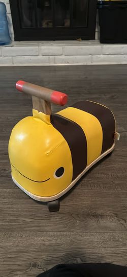 Wooden bee ride-on