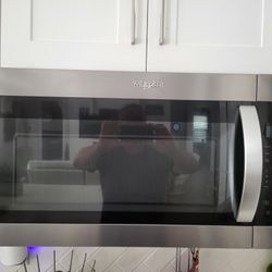 Whirlpool Under The Cabinet Microwave 
