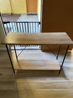 Table TARGET (room essentials)