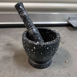 Mortar & Pestle 