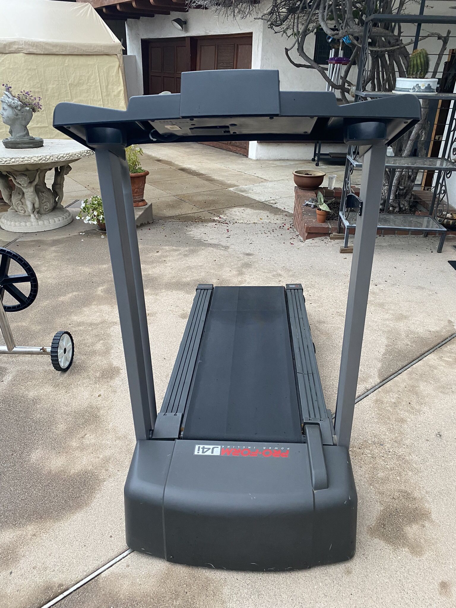 PRO FORM POWER INCLINE J4i Black for Sale in Pasadena CA OfferUp