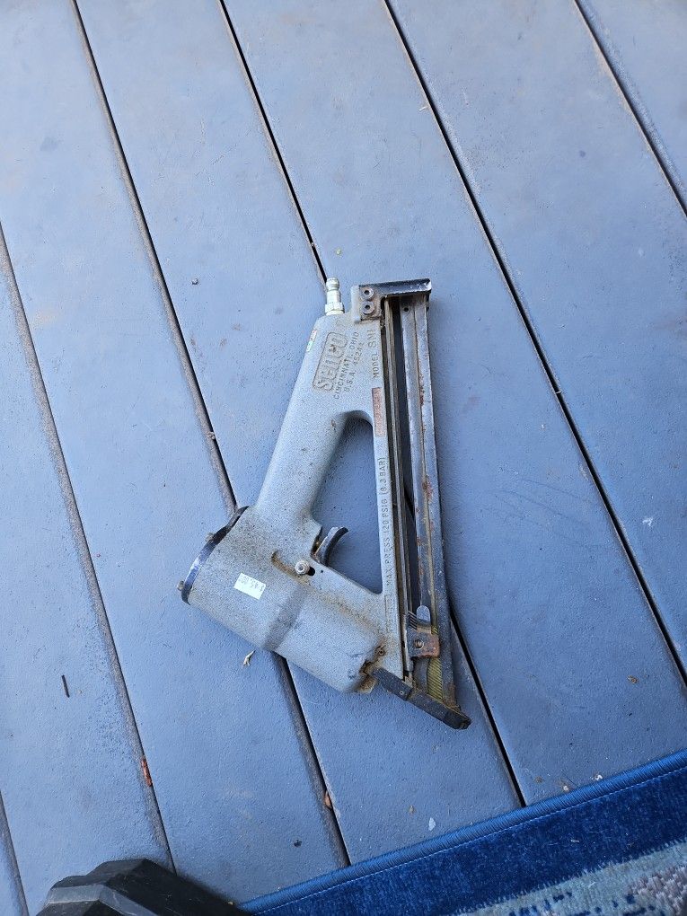 Senco Nail Gun