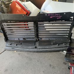 2020-2022 Chevy Tahoe Suburban Radiator Air Shutter