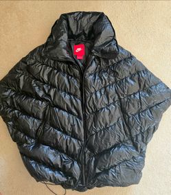 Nike quilted poncho puffer jacket