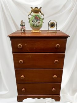 Vintage Solid Wood Dresser With 4 Dovetail Draws