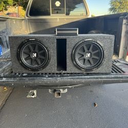 10’’ Kicker Dual Subwoofer With Amp And Cables