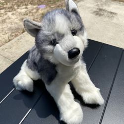 Bass Pro Shop Wolf Plush 14" Wildlife stuffed animal